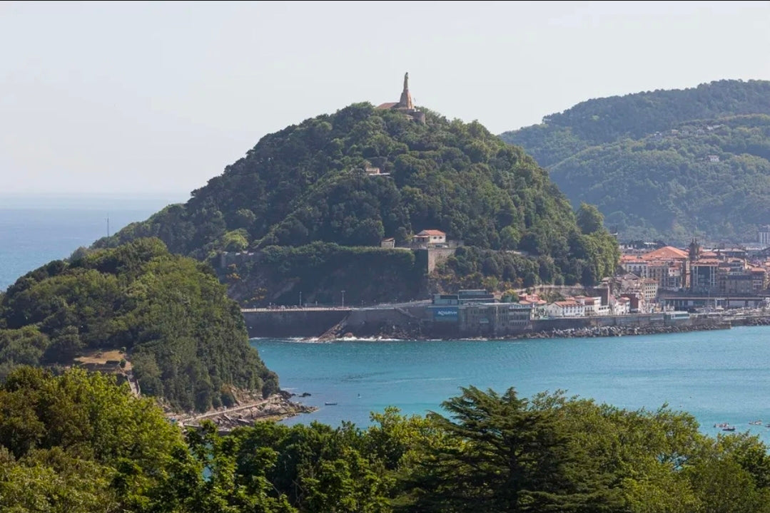 Villa Bayview Mendebaldea – Maison d'Architecte de 250 m² avec Vue Spectaculaire sur la Baie de la Concha | Saint-Sébastien