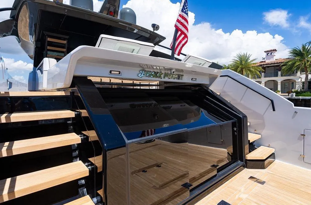 🌊🛥️ EXCLUSIVITÉ : LA VILLA FLOTTANTE BLUEGAME BG72 EST DISPONIBLE CHEZ PRESTIGE ESCAPADE