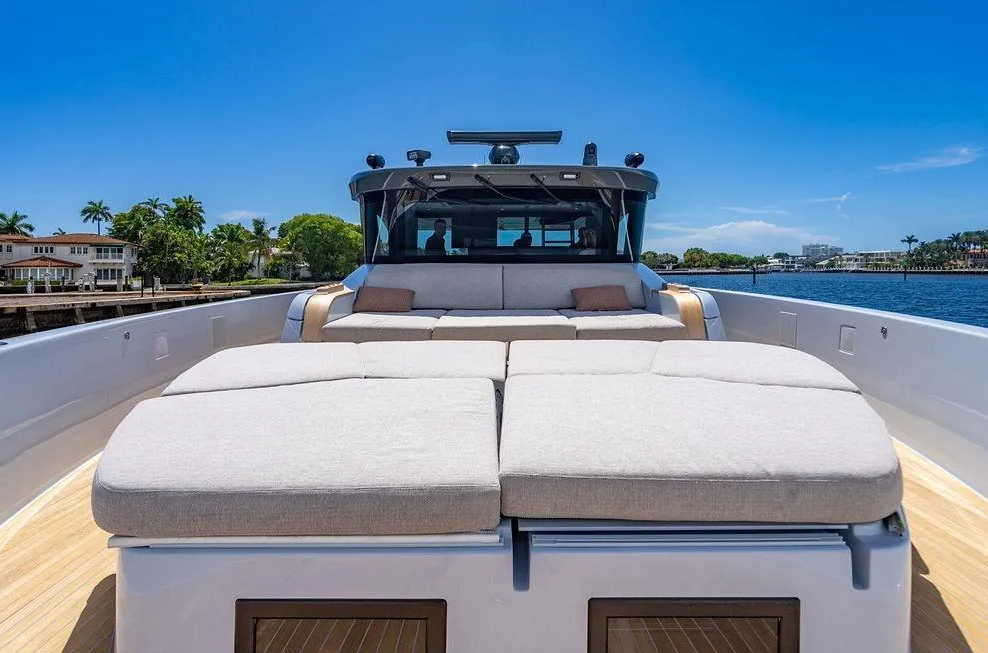 🌊🛥️ EXCLUSIVITÉ : LA VILLA FLOTTANTE BLUEGAME BG72 EST DISPONIBLE CHEZ PRESTIGE ESCAPADE