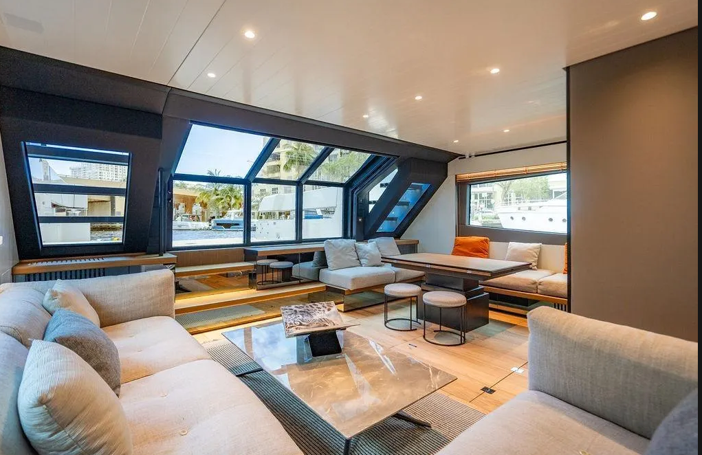 🌊🛥️ EXCLUSIVITÉ : LA VILLA FLOTTANTE BLUEGAME BG72 EST DISPONIBLE CHEZ PRESTIGE ESCAPADE