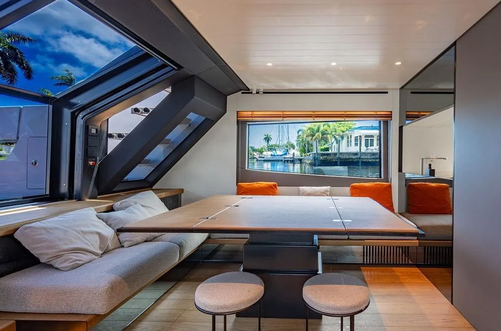 🌊🛥️ EXCLUSIVITÉ : LA VILLA FLOTTANTE BLUEGAME BG72 EST DISPONIBLE CHEZ PRESTIGE ESCAPADE