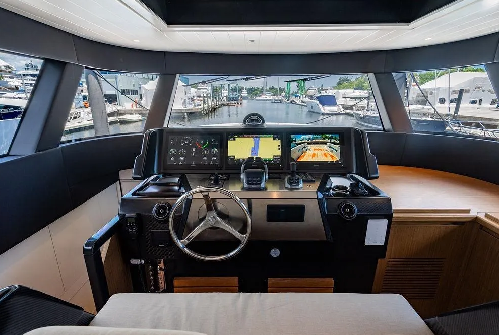 🌊🛥️ EXCLUSIVITÉ : LA VILLA FLOTTANTE BLUEGAME BG72 EST DISPONIBLE CHEZ PRESTIGE ESCAPADE