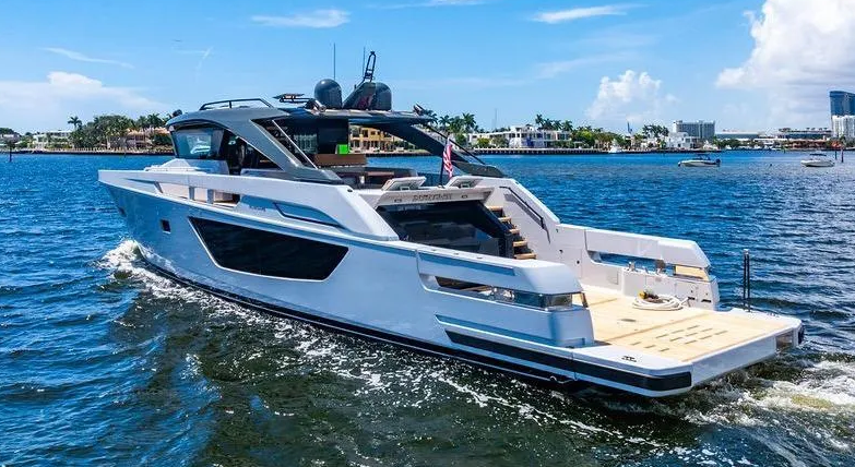🌊🛥️ EXCLUSIVITÉ : LA VILLA FLOTTANTE BLUEGAME BG72 EST DISPONIBLE CHEZ PRESTIGE ESCAPADE