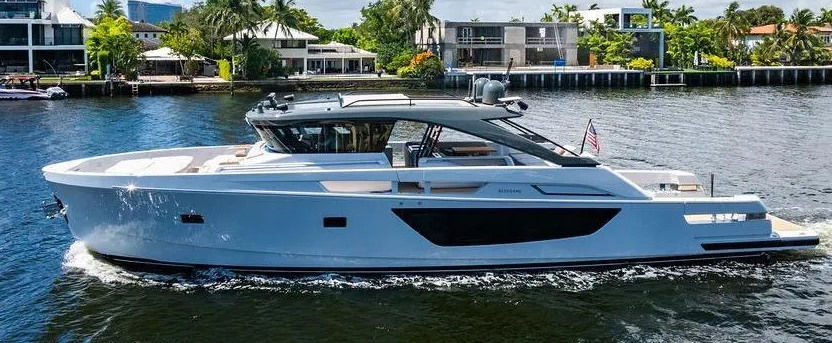 🌊🛥️ EXCLUSIVITÉ : LA VILLA FLOTTANTE BLUEGAME BG72 EST DISPONIBLE CHEZ PRESTIGE ESCAPADE
