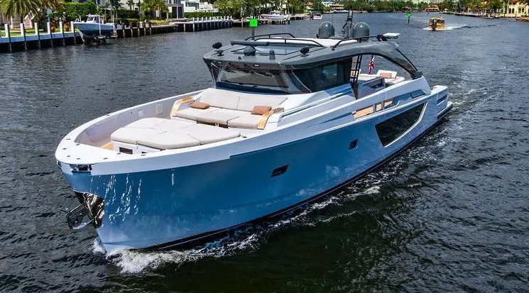 🌊🛥️ EXCLUSIVITÉ : LA VILLA FLOTTANTE BLUEGAME BG72 EST DISPONIBLE CHEZ PRESTIGE ESCAPADE
