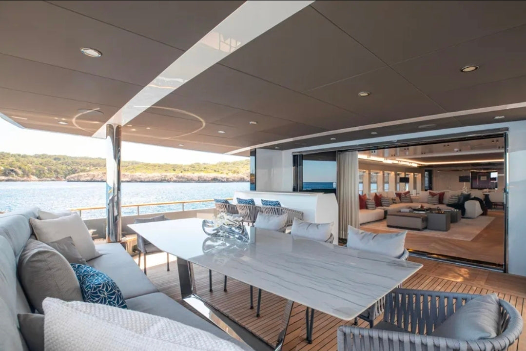 Superyacht Numarine 37XP – L'Art du Voyage Infini et du Luxe Sans Frontières