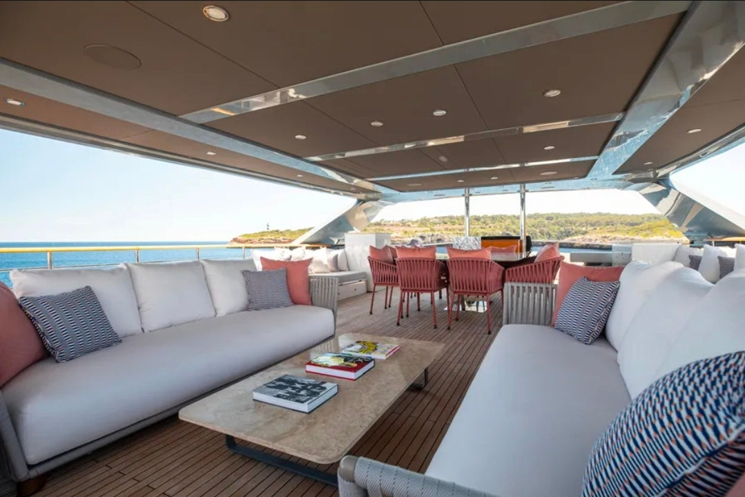 Superyacht Numarine 37XP – L'Art du Voyage Infini et du Luxe Sans Frontières