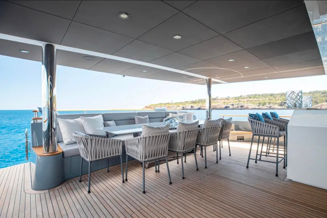 Superyacht Numarine 37XP – L'Art du Voyage Infini et du Luxe Sans Frontières