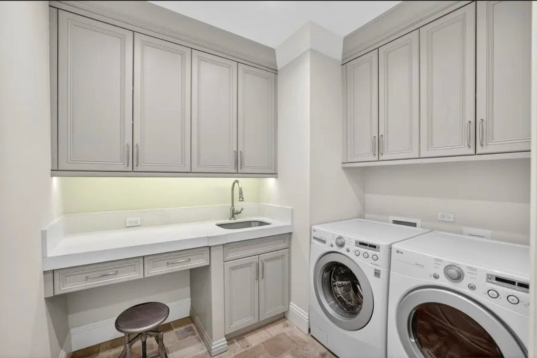 Villa Yacht Haven – Demeure Coloniale de Prestige, 5 Suites et Quai Privé pour Yacht face au Canal | Fort Lauderdale, Floride