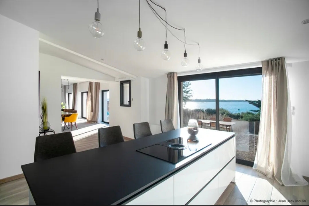 Villa Presqu'île Prestige – Panorama Unique à 360° sur l'Océan | Côte de Jade
