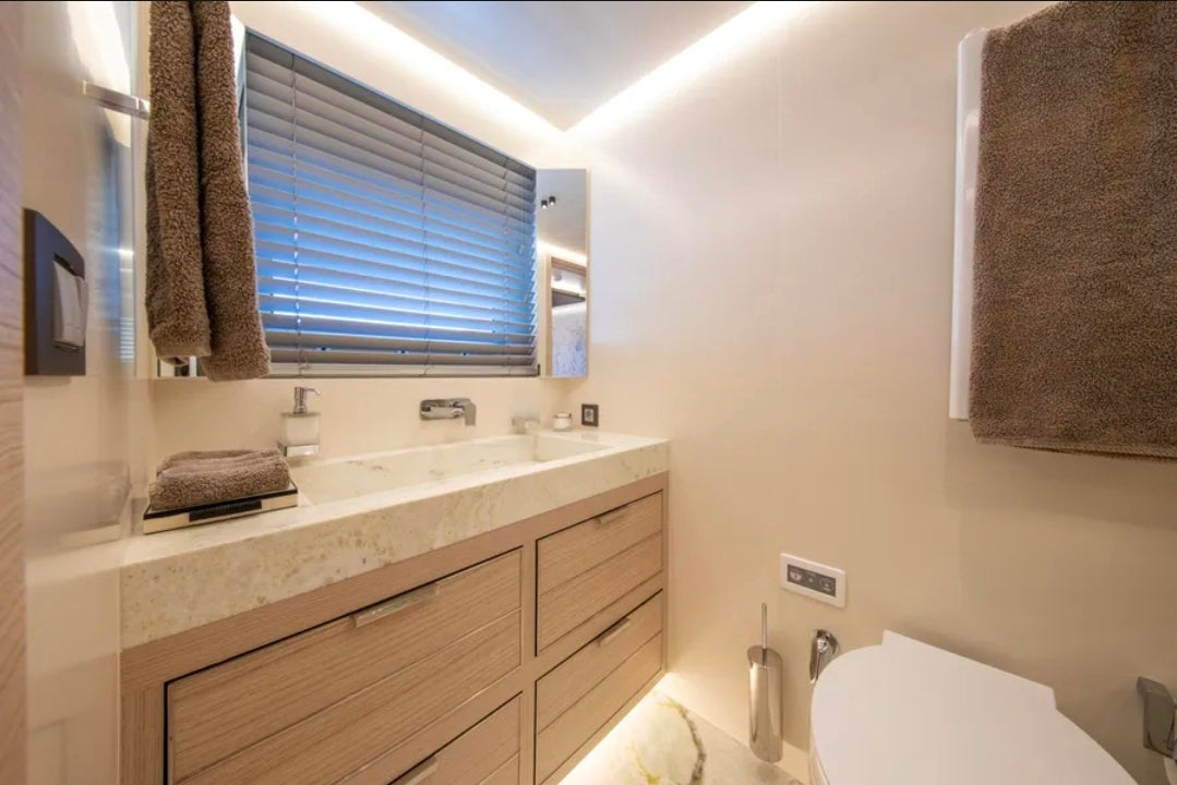 Superyacht Numarine 37XP – L'Art du Voyage Infini et du Luxe Sans Frontières