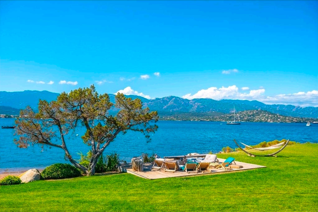 🏖️ VILLA SUL MARE : LE PRIVILÈGE RARE D'UNE PLAGE PRIVÉE À PORTO-VECCHIO