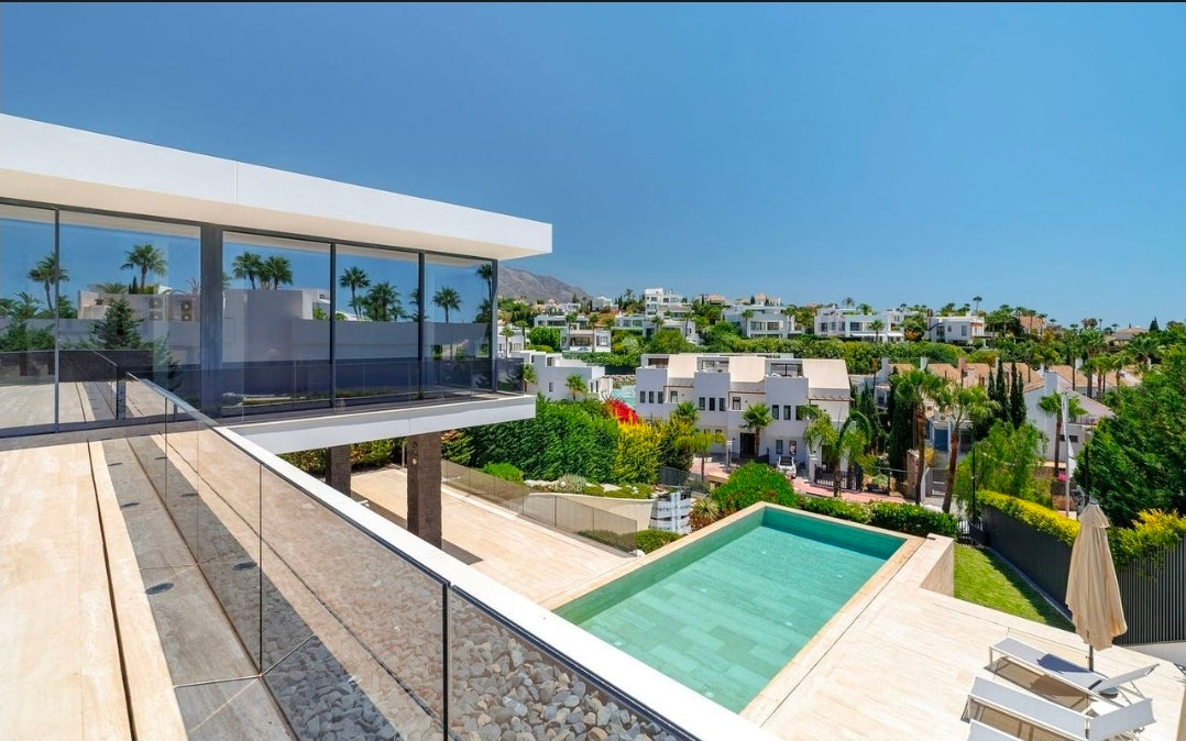 Villa Infinite Luxury – Propriété Contemporaine d'Exception proche Puerto Banús