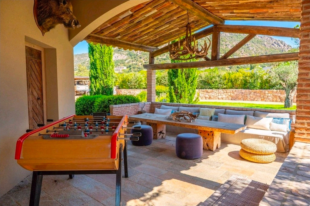 🏖️ VILLA SUL MARE : LE PRIVILÈGE RARE D'UNE PLAGE PRIVÉE À PORTO-VECCHIO