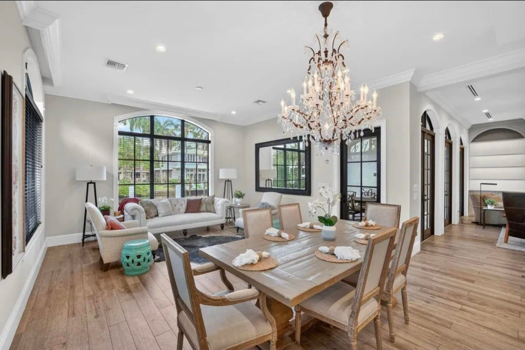 Villa Yacht Haven – Demeure Coloniale de Prestige, 5 Suites et Quai Privé pour Yacht face au Canal | Fort Lauderdale, Floride