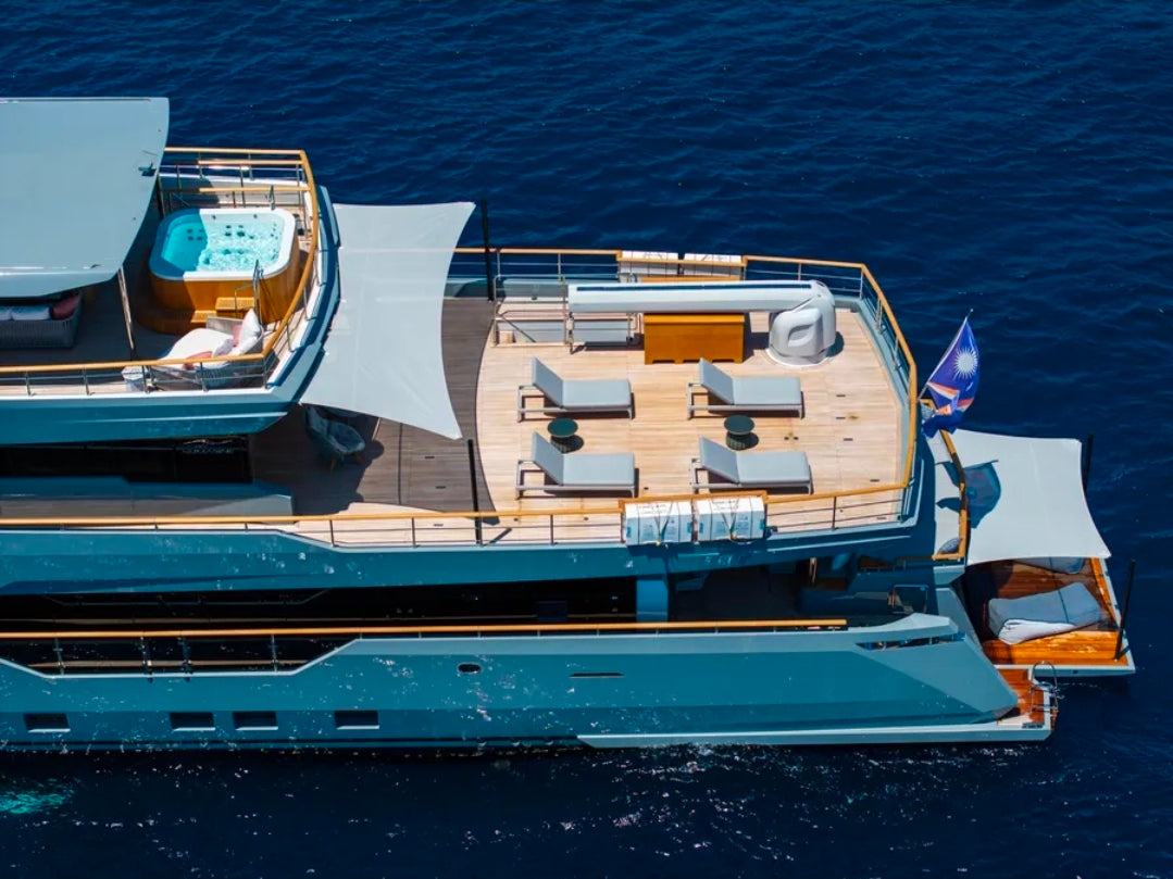 Superyacht Numarine 37XP – L'Art du Voyage Infini et du Luxe Sans Frontières