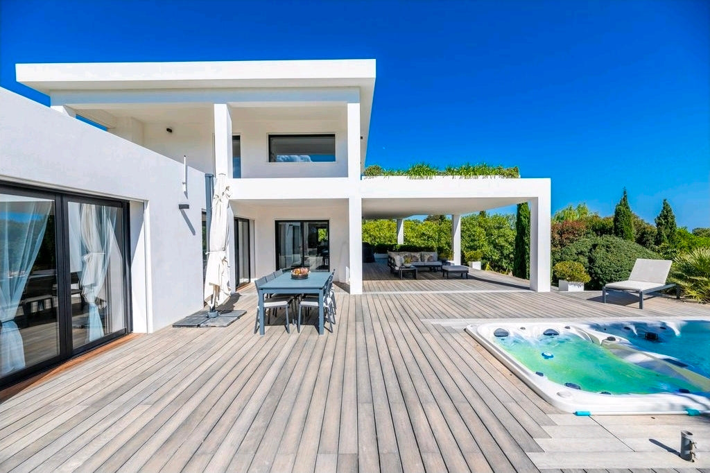 🌅 VILLA PANORAMICA : L'ÉTREINTE CÉLESTE DE PORTO-VECCHIO