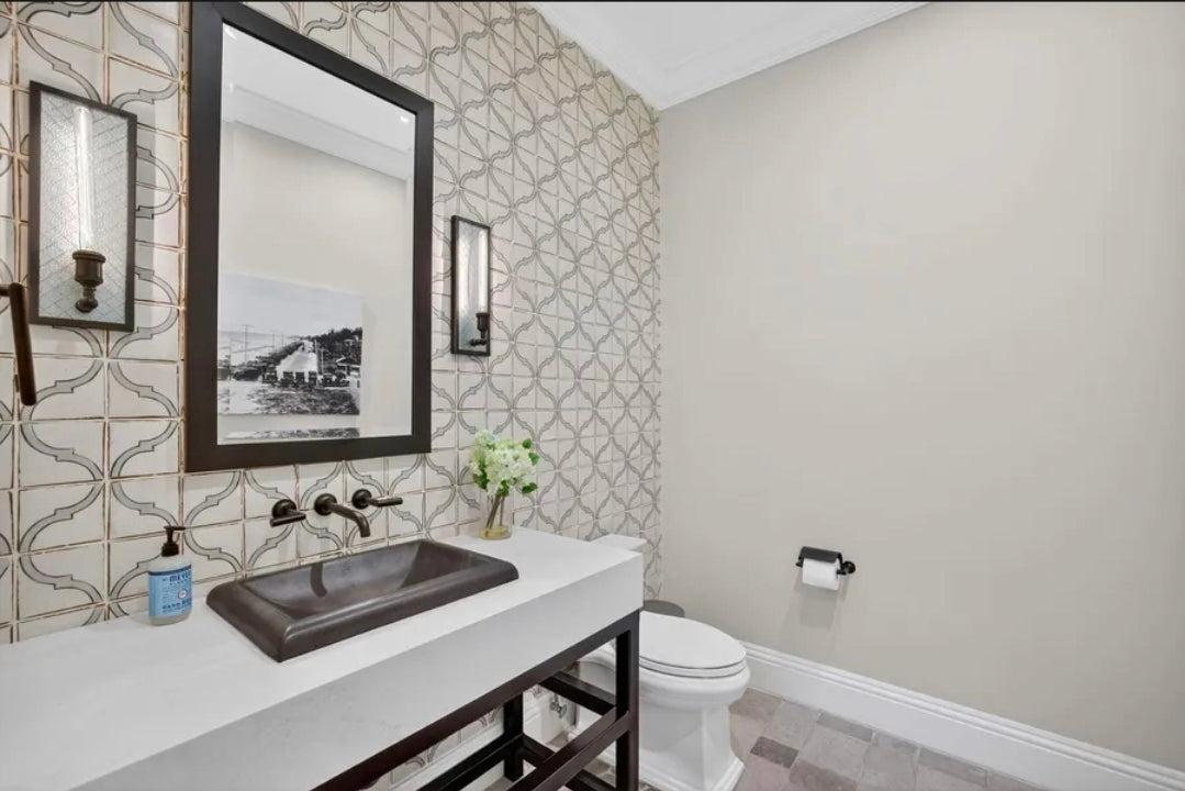 Villa Yacht Haven – Demeure Coloniale de Prestige, 5 Suites et Quai Privé pour Yacht face au Canal | Fort Lauderdale, Floride
