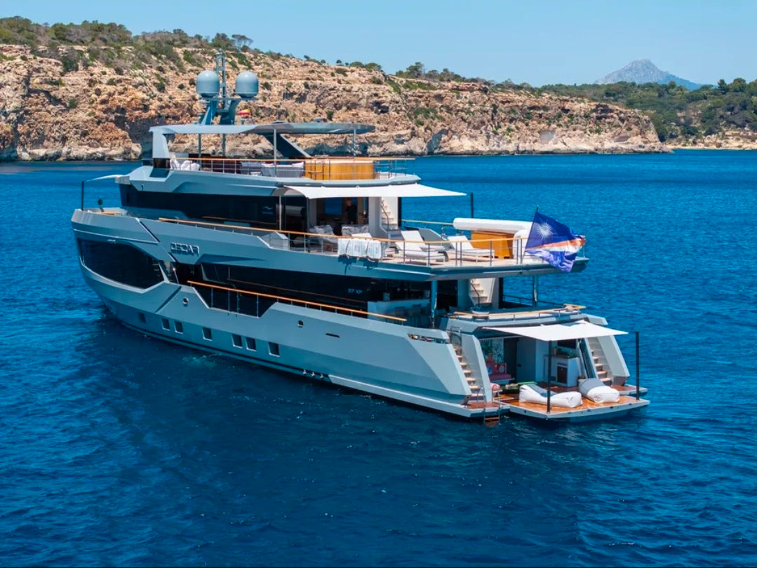 Superyacht Numarine 37XP – L'Art du Voyage Infini et du Luxe Sans Frontières