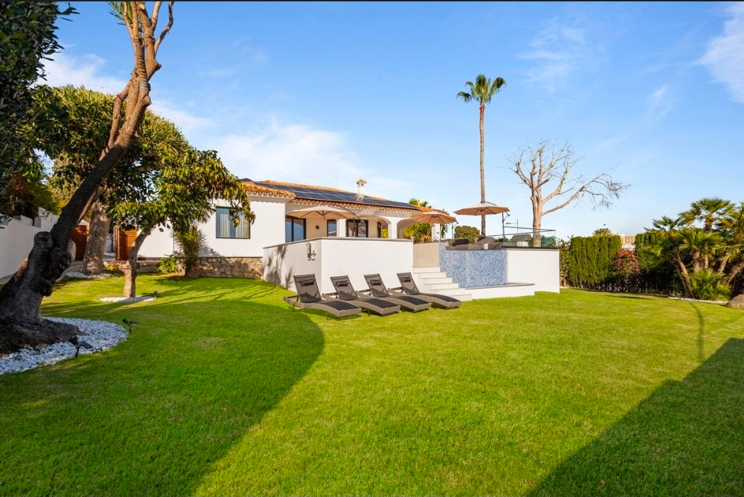 Villa Secret Oasis – Domaine d'Exception de 7 Suites avec Piscine à Débordement | Casco Antiguo, Marbella