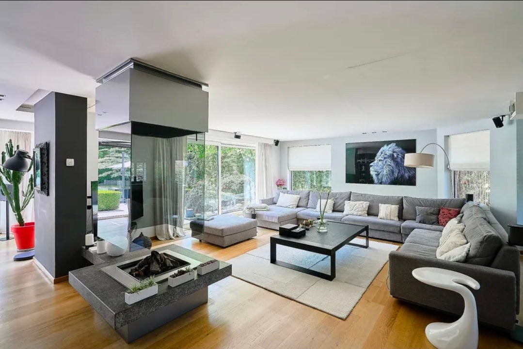 Villa Beaumont Contemporary – Domaine d'Exception de 261 m², Jardin Privé et Piscine Chauffée au Cœur du Secteur le Plus Prisé de Croix