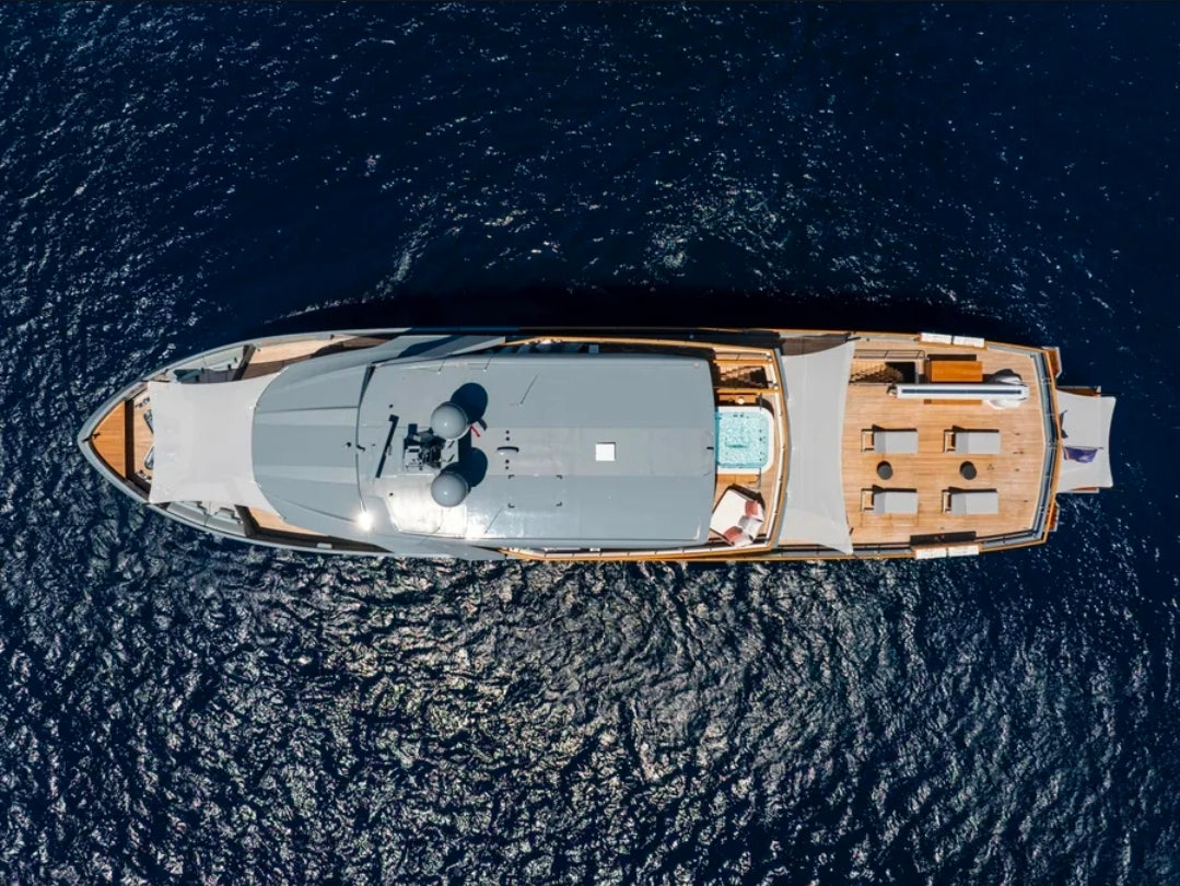 Superyacht Numarine 37XP – L'Art du Voyage Infini et du Luxe Sans Frontières