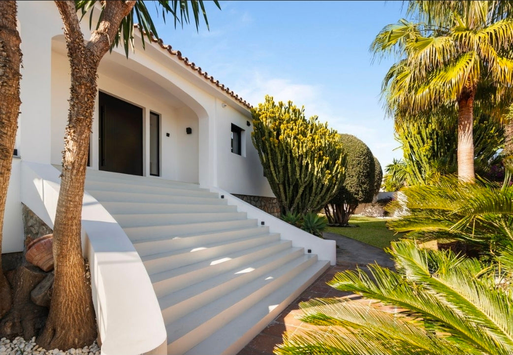 Villa Secret Oasis – Domaine d'Exception de 7 Suites avec Piscine à Débordement | Casco Antiguo, Marbella