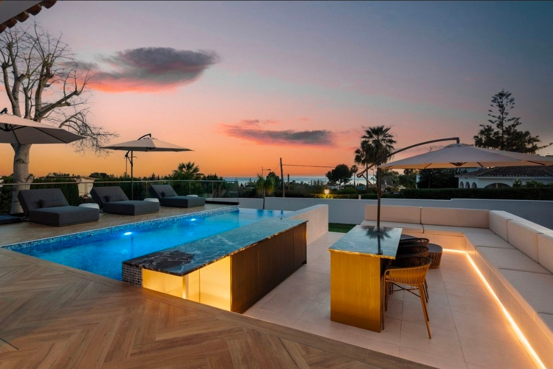 Villa Secret Oasis – Domaine d'Exception de 7 Suites avec Piscine à Débordement | Casco Antiguo, Marbella