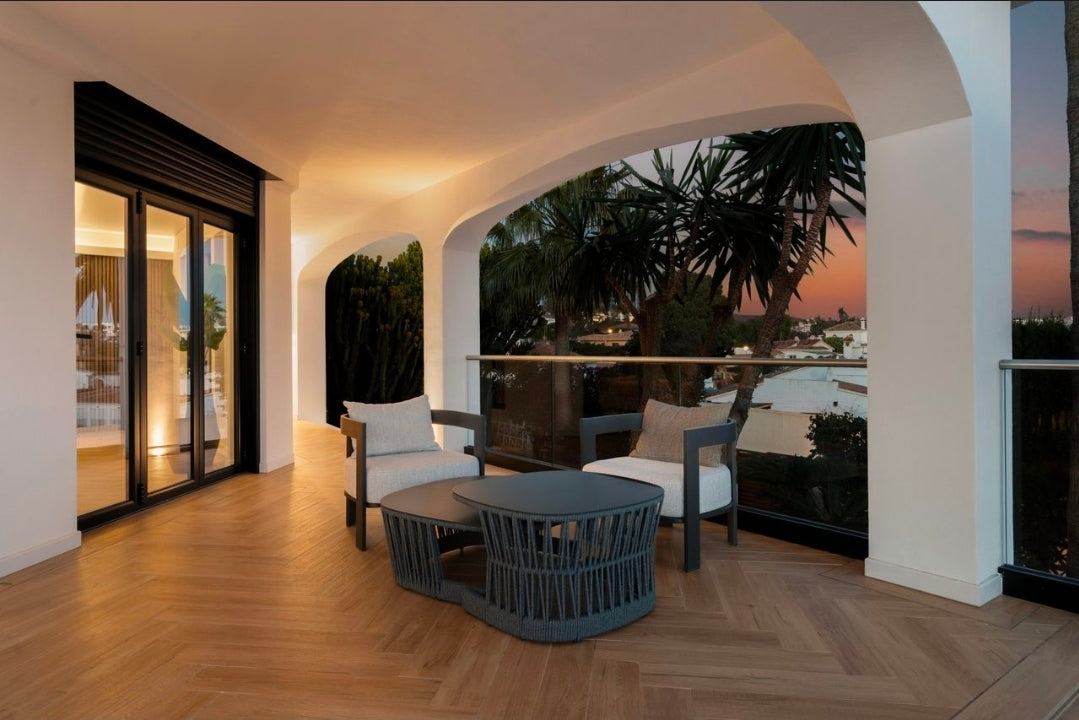 Villa Secret Oasis – Domaine d'Exception de 7 Suites avec Piscine à Débordement | Casco Antiguo, Marbella