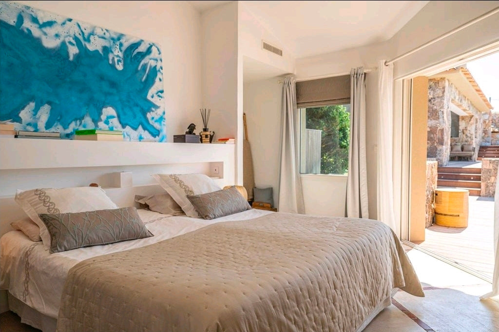🏖️ VILLA SUL MARE : LE PRIVILÈGE RARE D'UNE PLAGE PRIVÉE À PORTO-VECCHIO