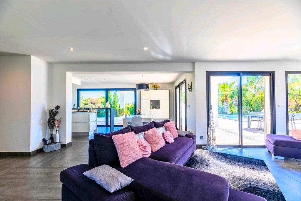 🌅 VILLA PANORAMICA : L'ÉTREINTE CÉLESTE DE PORTO-VECCHIO