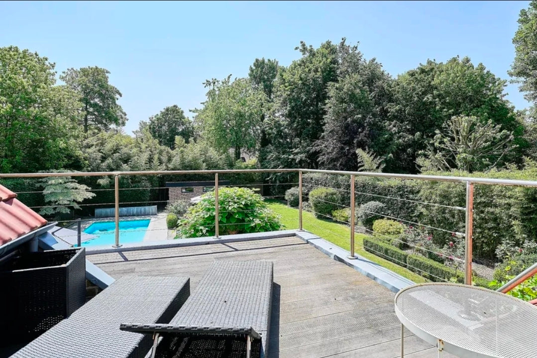 Villa Beaumont Contemporary – Domaine d'Exception de 261 m², Jardin Privé et Piscine Chauffée au Cœur du Secteur le Plus Prisé de Croix