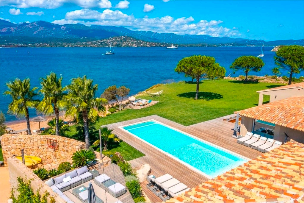 🏖️ VILLA SUL MARE : LE PRIVILÈGE RARE D'UNE PLAGE PRIVÉE À PORTO-VECCHIO