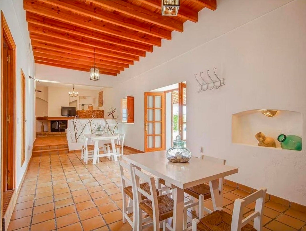 Villa Ibiza Finca Estilo – Demeure Authentique de 5 Chambres avec Piscine