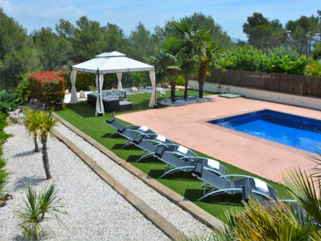 Villa Palm Oasis – Charme Méditerranéen de 4 Chambres avec Piscine Privée | Sant Pere de Ribes